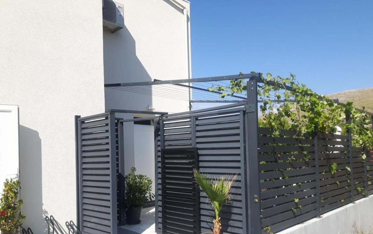 Apartmani Dalmacjia Grebastica Luaran gambar